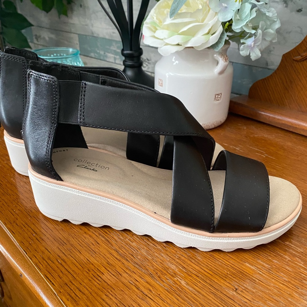 Black Sandals like new
